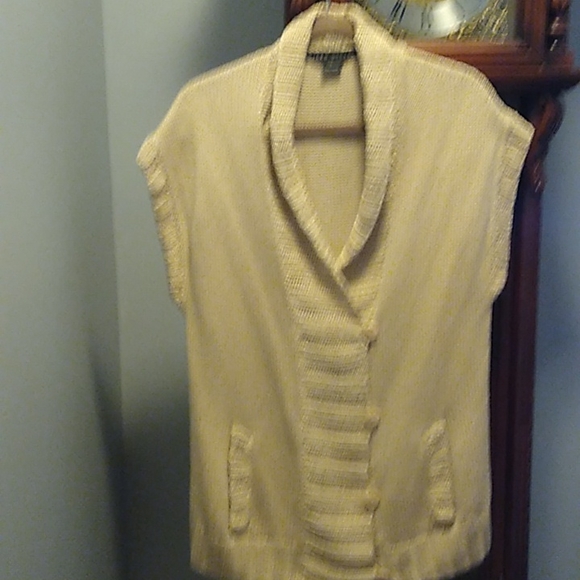 Sweater vest - Picture 2 of 2